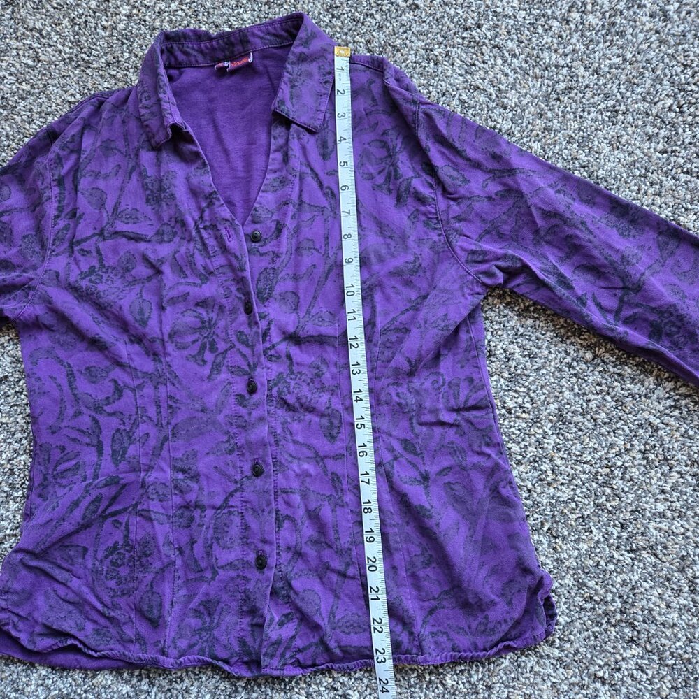 Tianello Distressed Women's Purple Floral Button-Up Shirt Size M - Picture 9 of 9